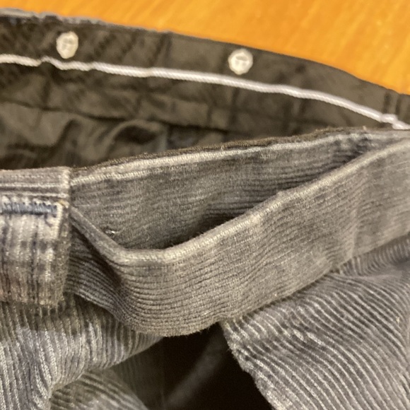 Men’s Haggar Navy Blue Corduroys - Size 34x32 - Picture 6 of 6